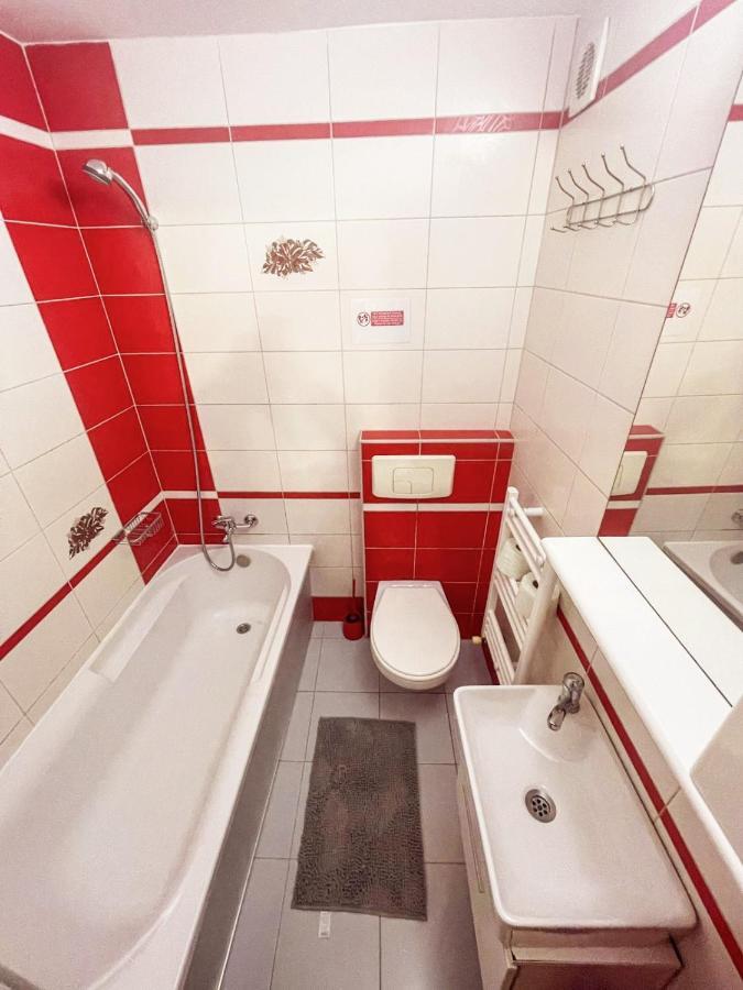 Buzz Apartment Cluj-Napoca Extérieur photo